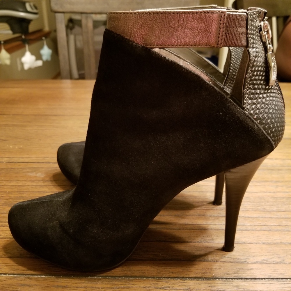 Super Cute GUESS Booties